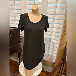 Free Kisses Dark Heathered Green Ribbed Short Sleeve Top